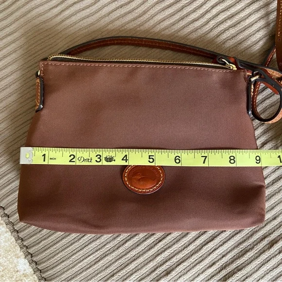 Dooney & Bourke Brown canvas w/leather Crossbody Pouchette - EUC - Picture 7 of 12